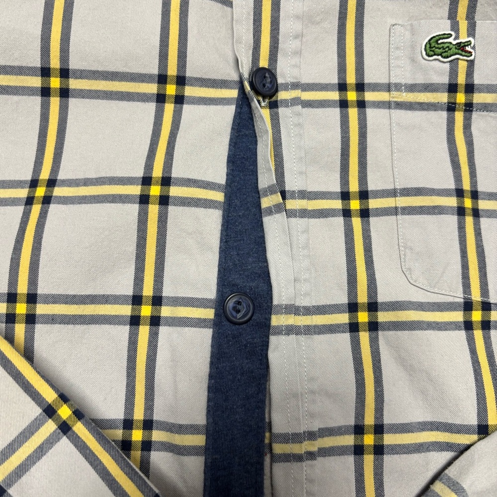 Lacoste slim fit button down size 40 - Picture 12 of 12